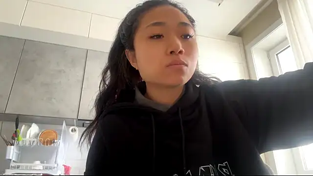 Snapshot of SweetMiaXO chatting on 03-12-26, 02:07 SweetMiaXO online show from 03-12-26, 02:07