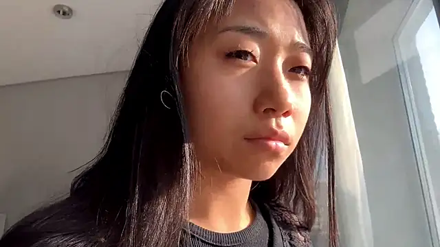 SweetMiaXO online show from 04-01-26, 10:07