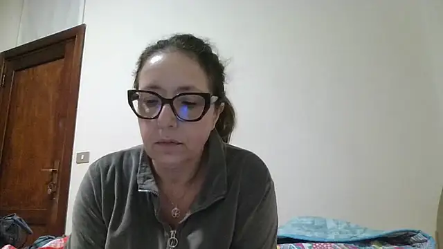 Snapshot of Miasexmilf chatting on 03-27-26, 03:56 Miasexmilf online show from 03-27-26, 03:56