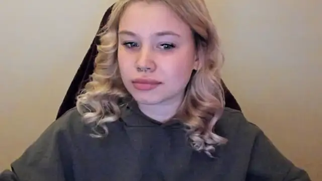 Lulu Di online show from 02-04-26, 11:42