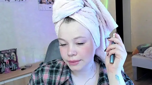 Lulu Di online show from 06-18-26, 08:46