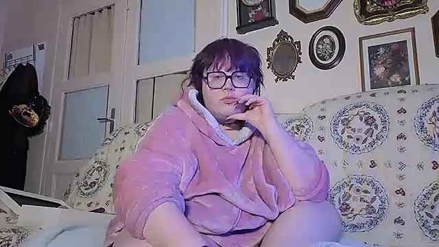 Snapshot of ProfaneHekate chatting on 03-09-26, 10:25 ProfaneHekate online show from 03-09-26, 10:25