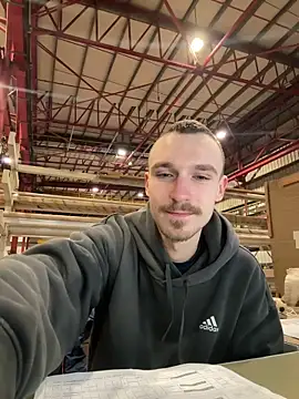 Snapshot of TheMaskShow chatting on 02-09-26, 10:47 TheMaskShow online show from 02-09-26, 10:47