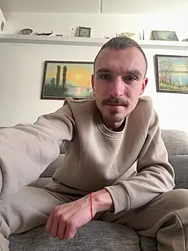 Snapshot of TheMaskShow chatting on 02-15-26, 06:21 TheMaskShow online show from 02-15-26, 06:21