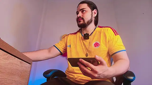 Derek Vow online show from 07-03-26, 10:49