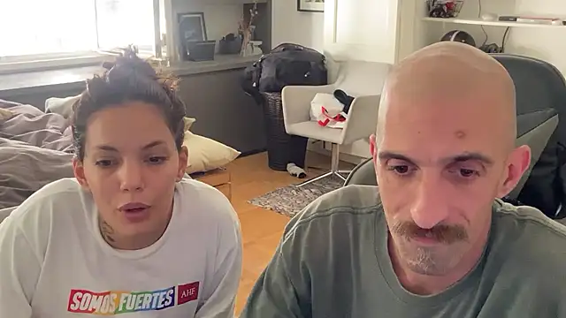 Snapshot of Anestesia_2 chatting on 04-03-26, 03:43 Anestesia 2 online show from 04-03-26, 03:43