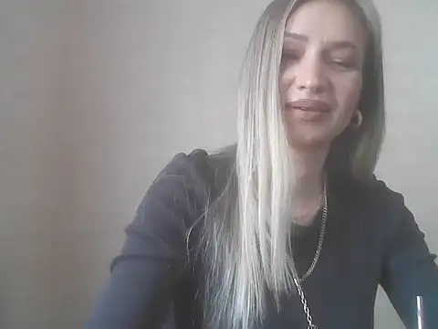 AureliaStar450 online show from 03-16-26, 02:10