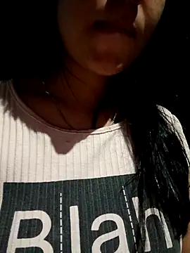 Snapshot of Ailen-cute chatting on 02-03-26, 06:40 Ailen-cute online show from 02-03-26, 06:40