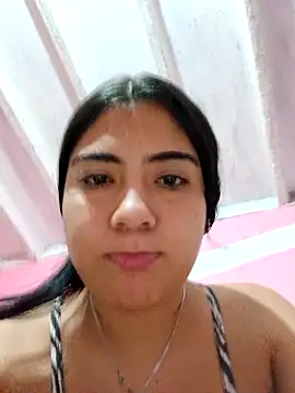 Snapshot of Ailen-cute chatting on 03-06-26, 01:40 Ailen-cute online show from 03-06-26, 01:40