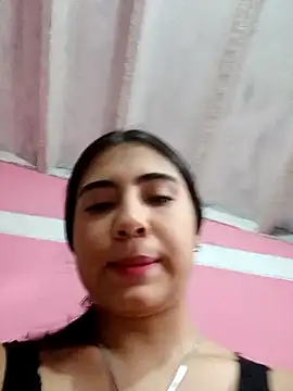 Snapshot of Ailen-cute chatting on 03-10-26, 03:39 Ailen-cute online show from 03-10-26, 03:39