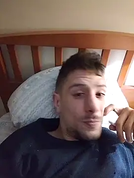 Snapshot of Mcsimotoro chatting on 01-19-26, 01:53 Mcsimotoro online show from 01-19-26, 01:53