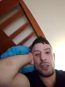 Snapshot of Mcsimotoro chatting on 02-12-26, 11:05 Mcsimotoro online show from 02-12-26, 11:05