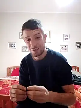 Snapshot of Mcsimotoro chatting on 02-19-26, 10:11 Mcsimotoro online show from 02-19-26, 10:11