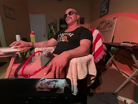 daddydonkey84 online show from 02-09-26, 07:12