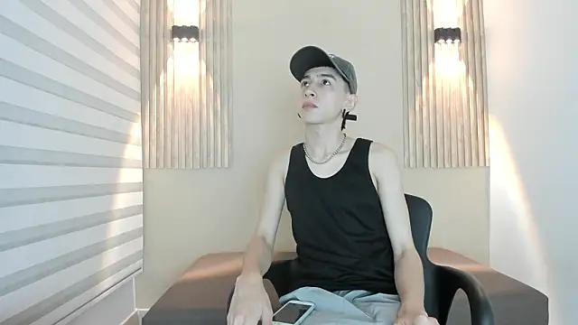 Snapshot of lian_cameron chatting on 02-04-26, 03:45 lian cameron online show from 02-04-26, 03:45