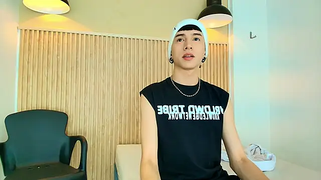 Snapshot of lian_cameron chatting on 03-14-26, 03:56 lian cameron online show from 03-14-26, 03:56