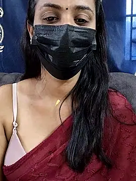 Snapshot of Niharitha chatting on 01-19-26, 11:25 Niharitha online show from 01-19-26, 11:25