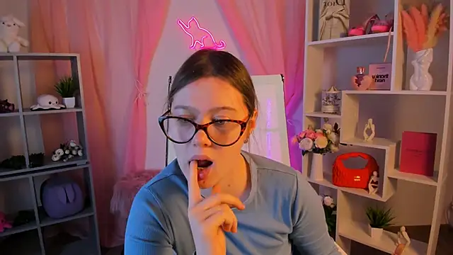 Snapshot of CelestineMauriac chatting on 02-16-26, 03:30 CelestineMauriac online show from 02-16-26, 03:30