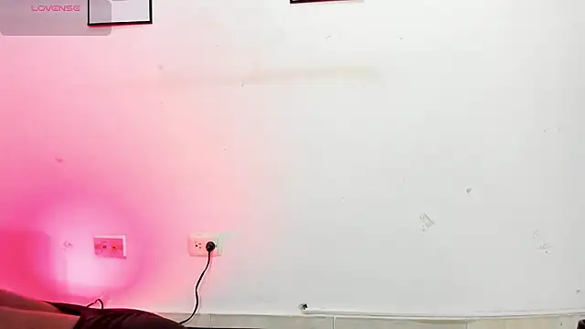 DomenicaW online show from 03-13-26, 02:51