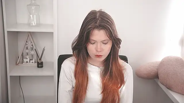 MarnieWootan online show from 03-09-26, 04:49