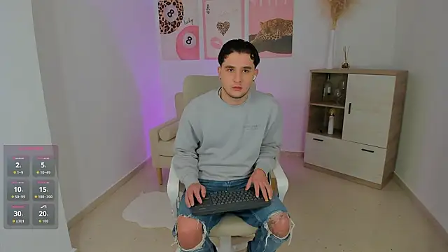 Snapshot of Massimo_Fiore chatting on 02-20-26, 01:57 Massimo Fiore online show from 02-20-26, 01:57