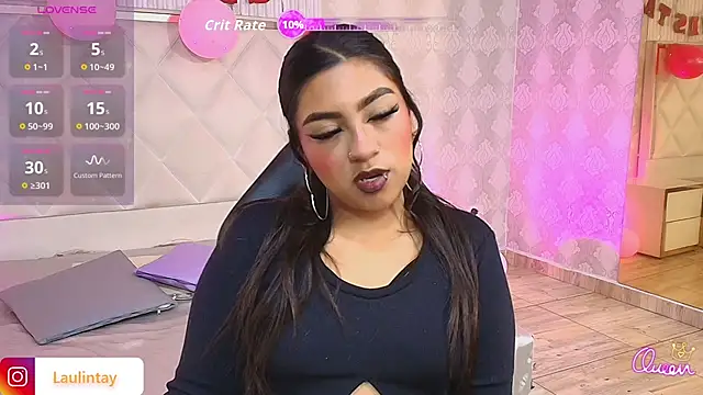 Snapshot of Laulin_tay chatting on 02-18-26, 04:52 Laulin tay online show from 02-18-26, 04:52