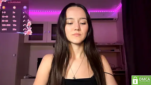 Snapshot of Kiaicatie chatting on 07-22-26, 02:53 Kiaicatie online show from 07-22-26, 02:53