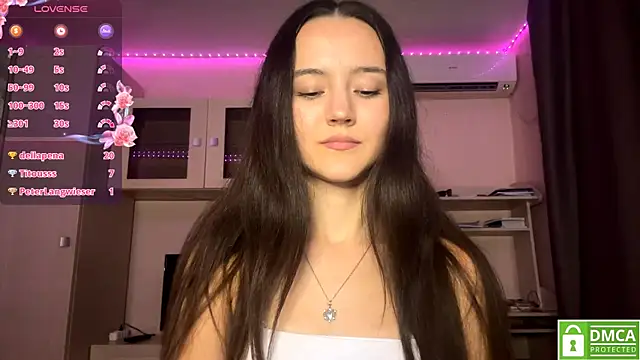 Snapshot of Kiaicatie chatting on 07-26-26, 02:24 Kiaicatie online show from 07-26-26, 02:24