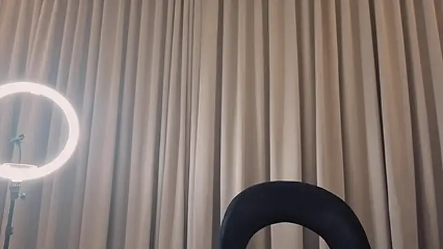 Snapshot of Blazelakocainaxxx chatting on 04-04-26, 04:48 Blazelakocainaxxx online show from 04-04-26, 04:48