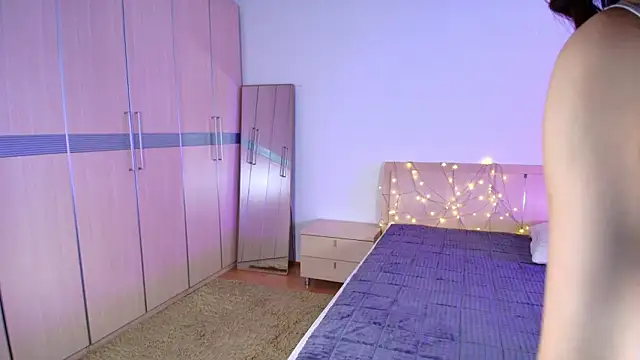 laumalove online show from 03-18-26, 05:21