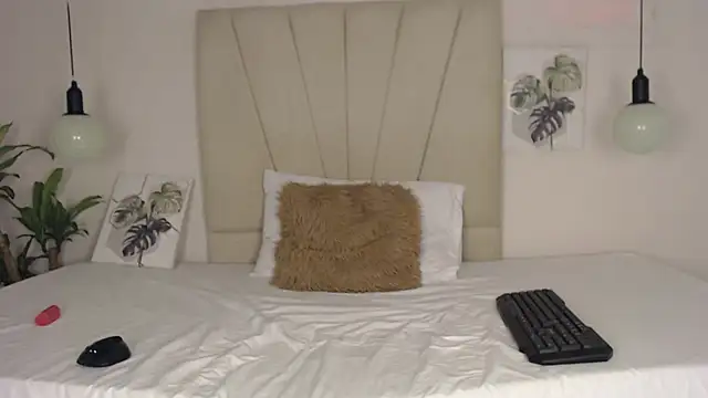 Snapshot of Ashley_Ebony__ chatting on 02-20-26, 12:38 Ashley Ebony online show from 02-20-26, 12:38