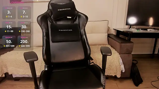 Snapshot of s00nie chatting on 02-22-26, 06:17 s00nie online show from 02-22-26, 06:17