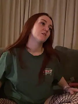 PoppySlut6999 online show from 02-08-26, 10:02