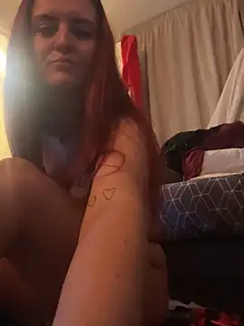 PoppySlut6999 online show from 04-28-26, 09:09