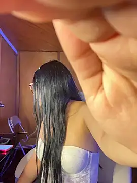 Snapshot of Violetta_pinkk1 chatting on 03-04-26, 04:29 Violetta pinkk1 online show from 03-04-26, 04:29