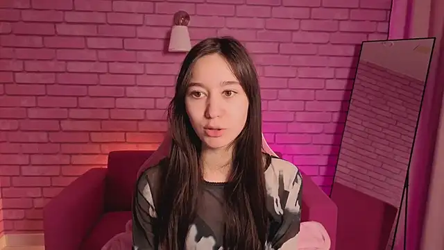 Nicole Brownie online show from 05-19-26, 01:11