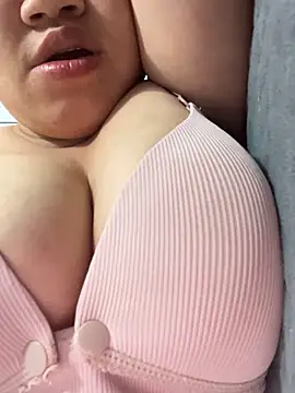 Puka2001 online show from 04-28-26, 02:00