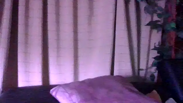 Sarahtjeuh  online show from 02-06-26, 07:50