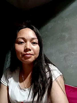 Snapshot of Rose-222 chatting on 02-14-26, 11:29 Rose-222 online show from 02-14-26, 11:29