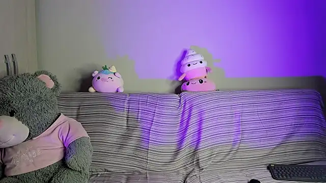 ViolettM online show from 02-20-26, 06:48