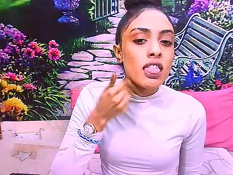 IndianPretty14u2Luv online show from 04-28-26, 05:12