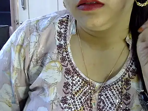 Cute Aliyaa online show from 06-21-26, 11:02