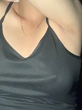 Hoa-tuylip online show from 02-15-26, 12:58