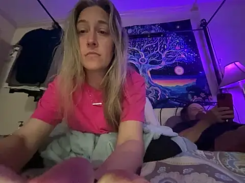 Sunflower0025 online show from 05-06-26, 11:10