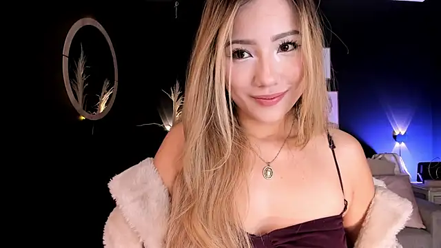 Isa cortes  online show from 04-13-26, 12:43