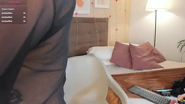 SalomeStorm  online show from 02-10-26, 01:59