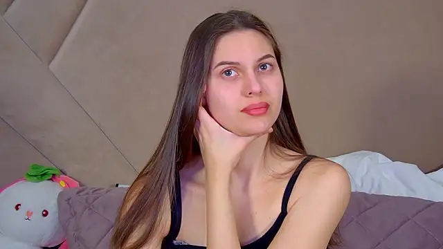 Snapshot of AliceVersal chatting on 02-05-26, 04:06 AliceVersal online show from 02-05-26, 04:06