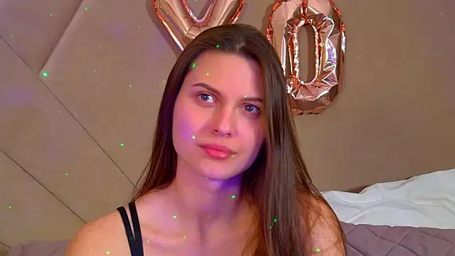 Snapshot of AliceVersal chatting on 02-24-26, 04:32 AliceVersal online show from 02-24-26, 04:32