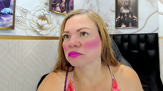 Snapshot of alicee__mature chatting on 05-23-26, 07:40 alicee mature online show from 05-23-26, 07:40