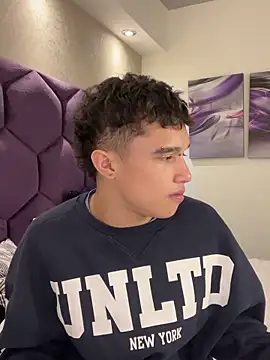 Snapshot of Dominik_Souza chatting on 03-09-26, 08:46 Dominik Souza online show from 03-09-26, 08:46